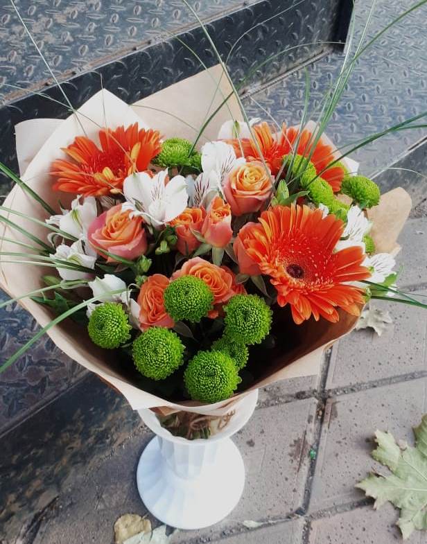 Букет цветов из: Герберы, Хризантемы, Альстромерии и Розы в Крестцах