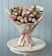 Букет цветов из:  Розы и Лизиантусы #REPLACE_PRED# Крестцах