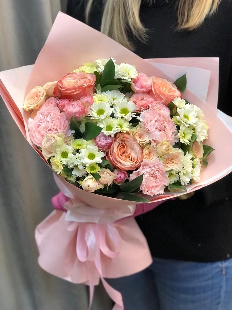 Букет цветов из: Гвоздики, Розы и Хризантемы в Крестцах