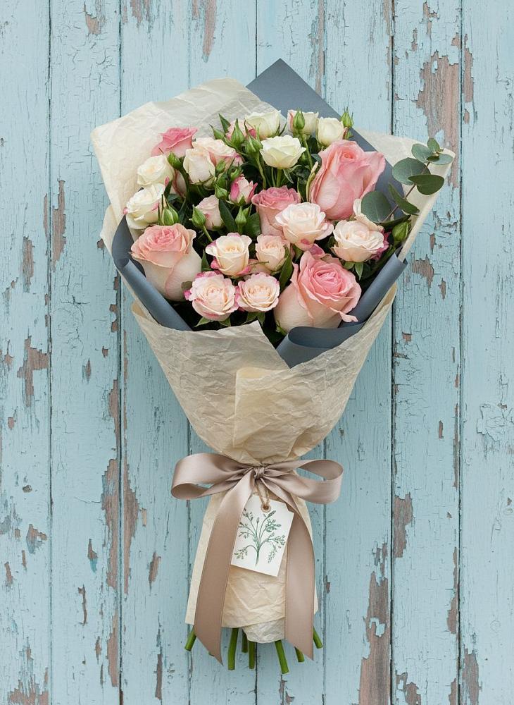 Букет цветов из: Розы в Крестцах