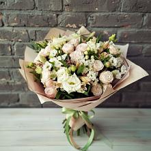 Букет цветов из:  Альстромерии, Розы и Хризантемы в Крестцах