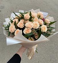 Букет Кремовые розы Латте в Крестцах