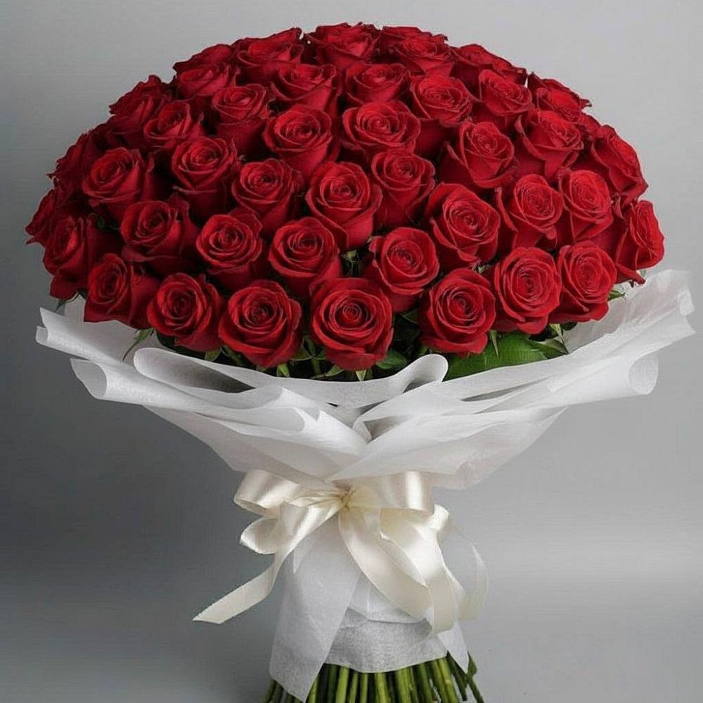 Букет 101 Красная роза Блэк Мэджик в Крестцах