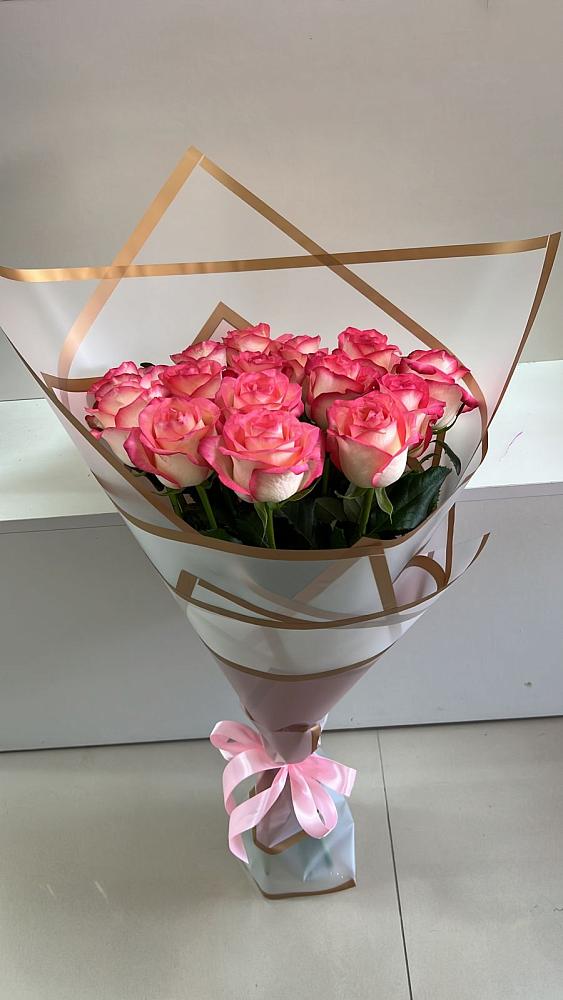 Букет Розовые розы Сеньорита в Крестцах
