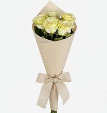 Букет цветов из:  Розы в Крестцах