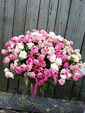 Букет Розовые кустовые розы Натали и Лав Лидия в Крестцах