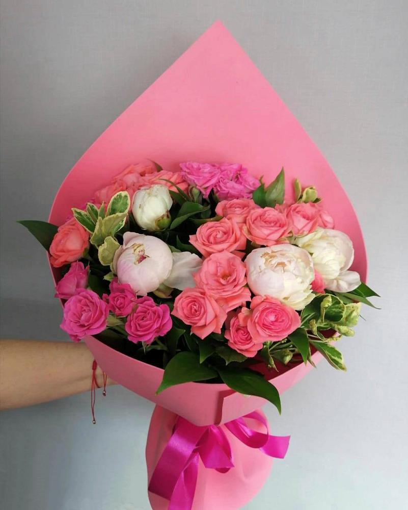 Букет цветов из: Розы в Крестцах