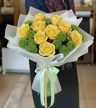 Букет цветов из:  Хризантемы и Розы в Крестцах