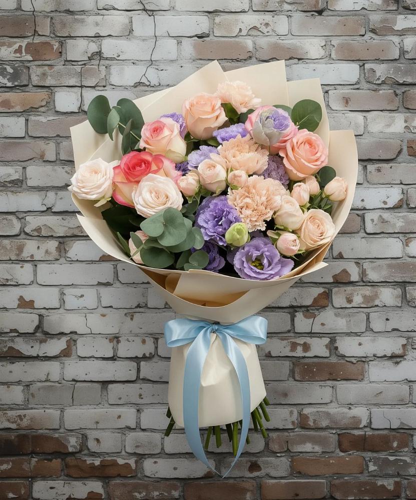 Букет цветов из: Розы, Лизиантусы и Гвоздики в Крестцах