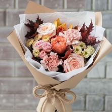 Букет цветов из:  Гвоздики, Хризантемы и Розы в Крестцах