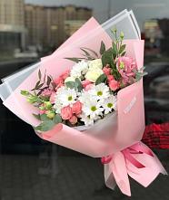 Букет цветов из:  Розы, Лизиантусы и Хризантемы в Крестцах