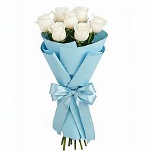 Букет 7 белых роз Проуд в Крестцах