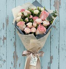 Букет нежный и розовый в Крестцах Букет цветов из:  Розы в Крестцах