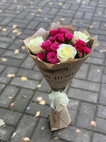 Букет цветов из: Розы в Крестцах