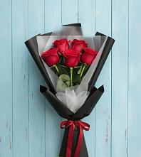 Букет цветов из:  Розы #REPLACE_PRED# Крестцах