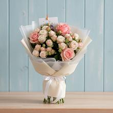 Букет цветов из:  Розы в Крестцах
