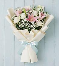 Букет цветов из:  Лилии в Крестцах