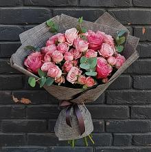 Букет цветов из:  Розы в Крестцах