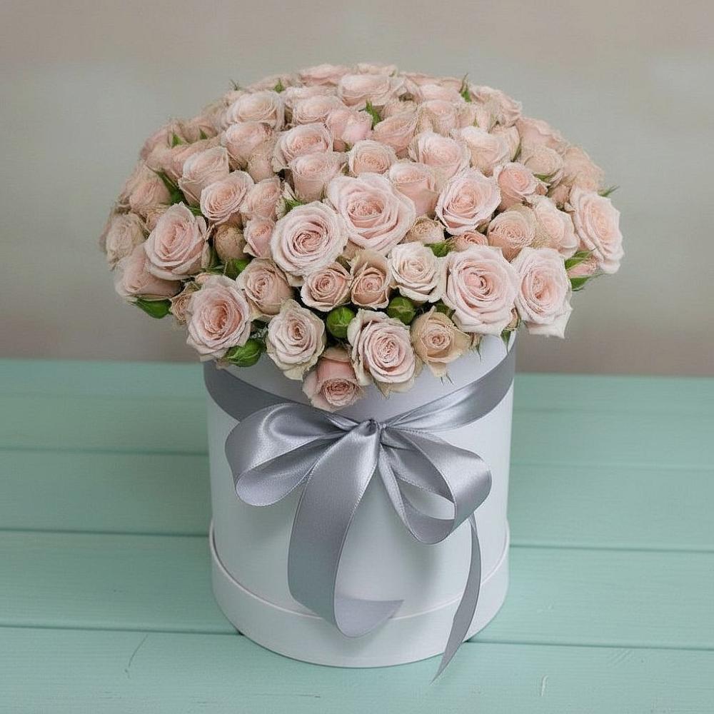 Цветочная композиция из Розы в шляпной коробке в Крестцах